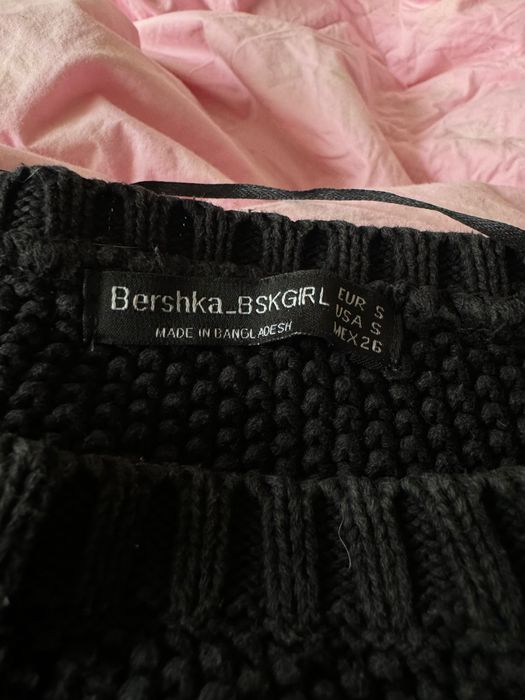 (Religion, Bershka) set 2 pulovere stare impecabila