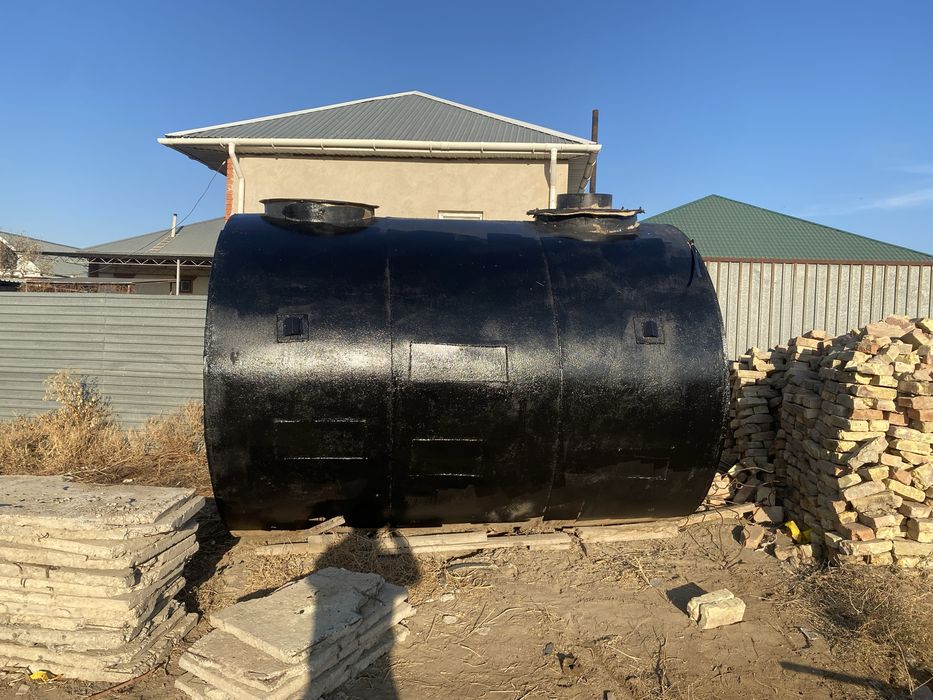 Емкость 10 тонн.