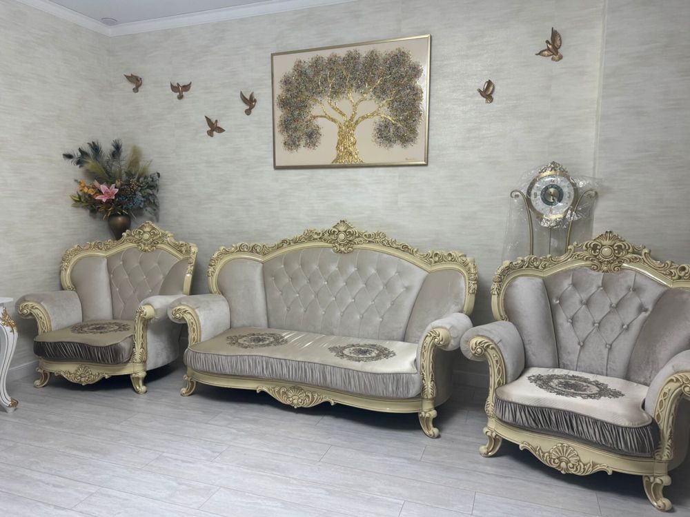 Диван с креслами