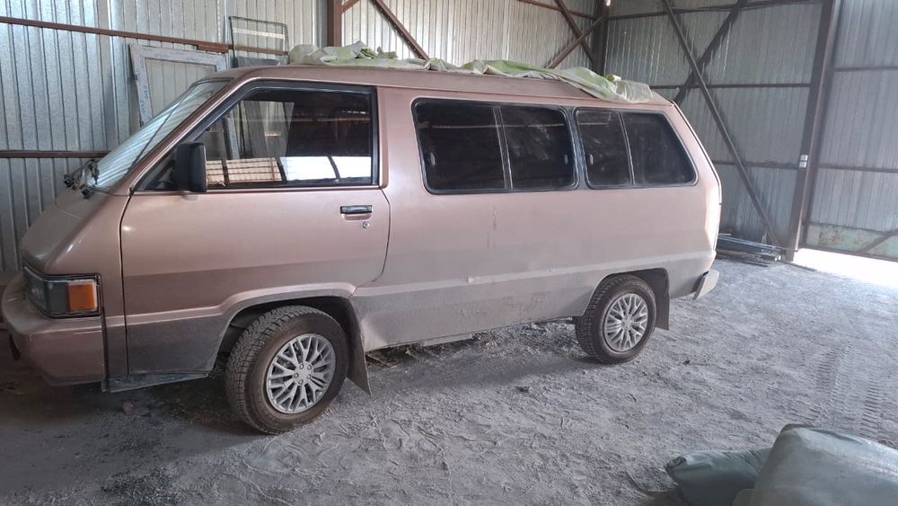 Продам микробуск Toyota model F