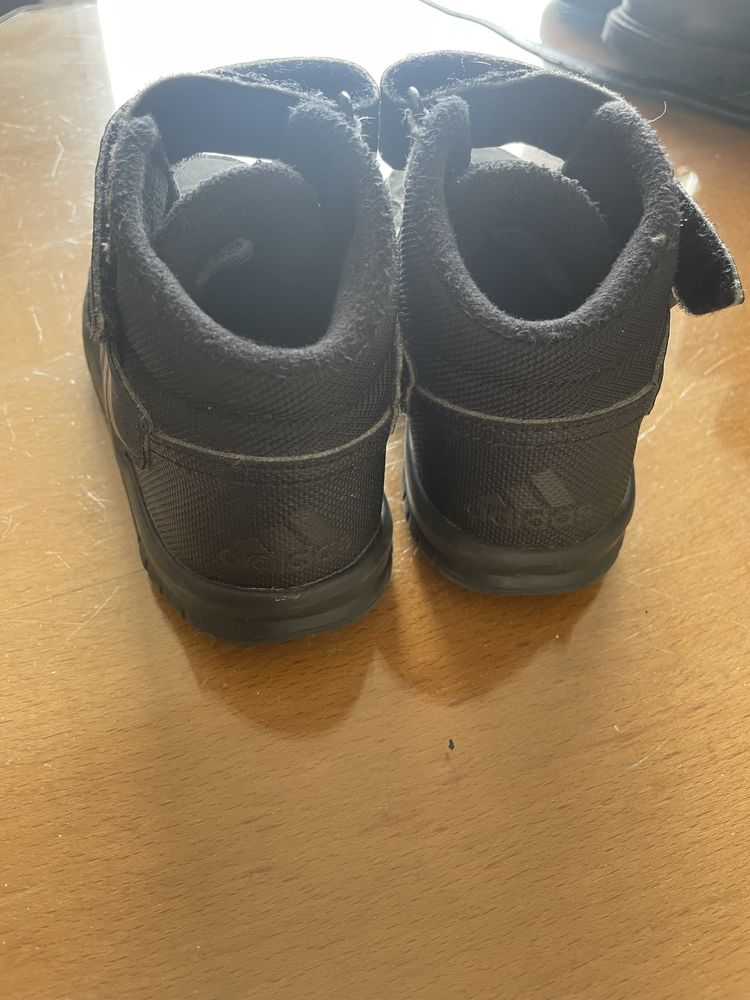 Vand ghete adidas marimea 26