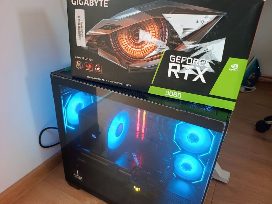 Vând PC Gaming Ryzen 7 5800x +RTX 3060 12GB noua