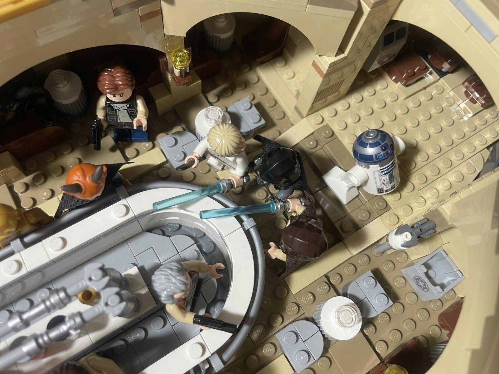 Лего Star wars set 75290 - Mos Eisley Cantina™