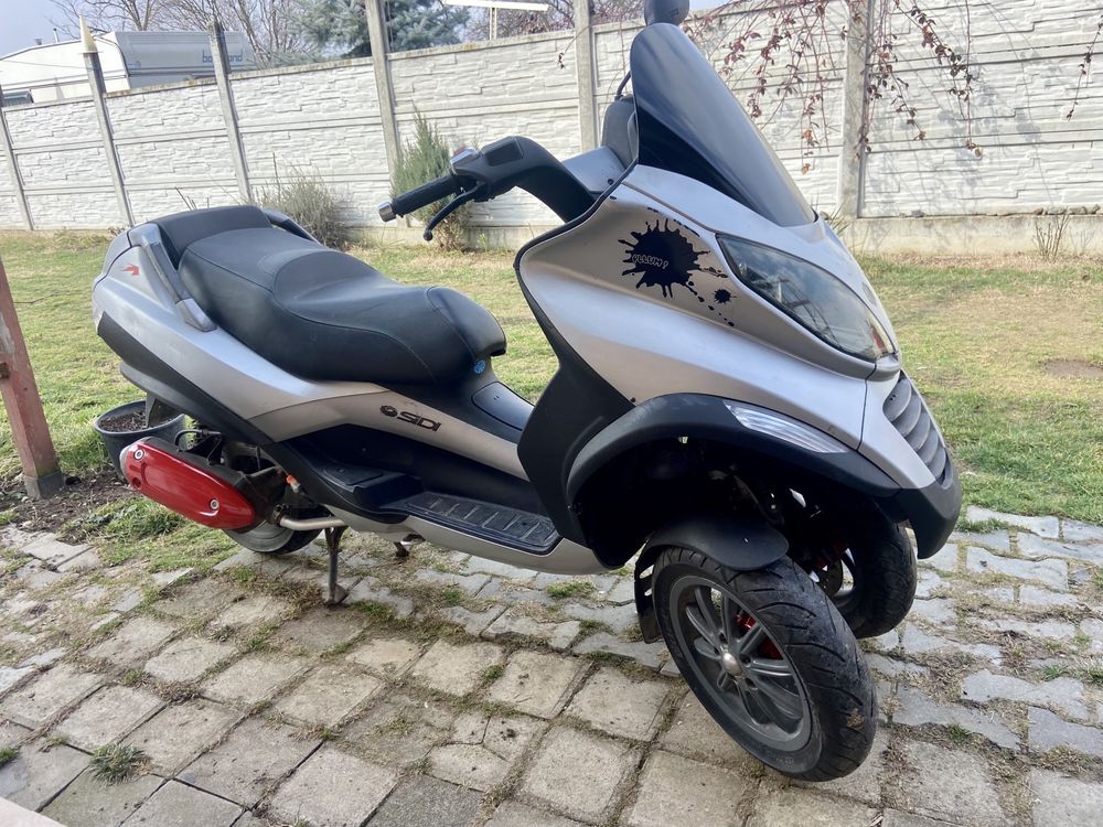 Vând Piaggio MP3 125cc 2008