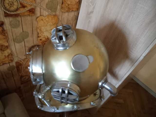 тежко водолазен шлем