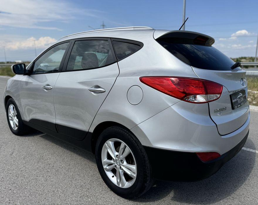 Hyundai IX 35 2.0 CRDi 136к.с 4WD / 4X4 / PANORAMA / KOJA