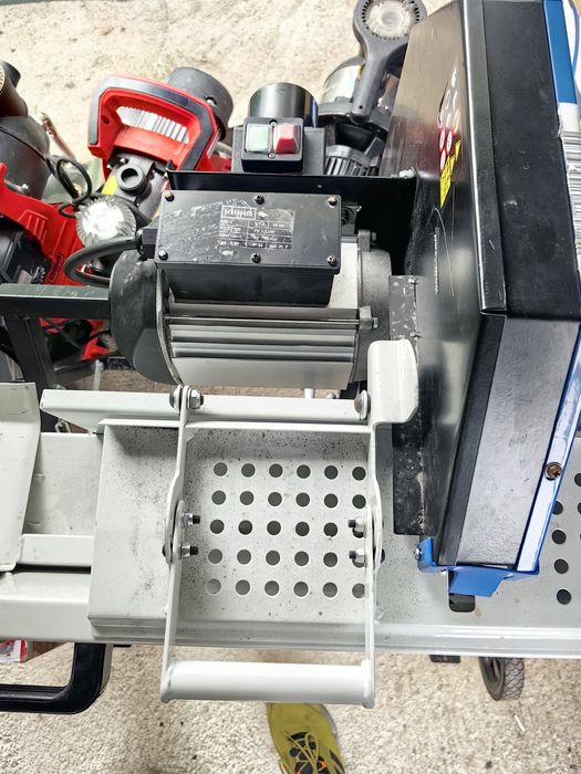 Машина за рязане на дърва 405 мм Scheppach HS410