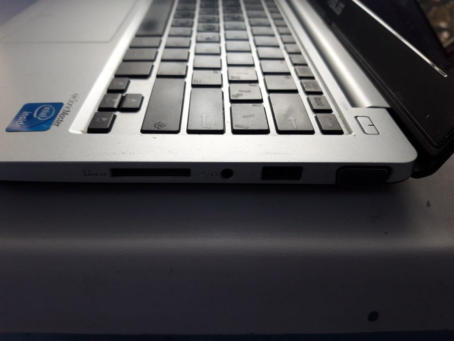 Asus x201e ноутбук