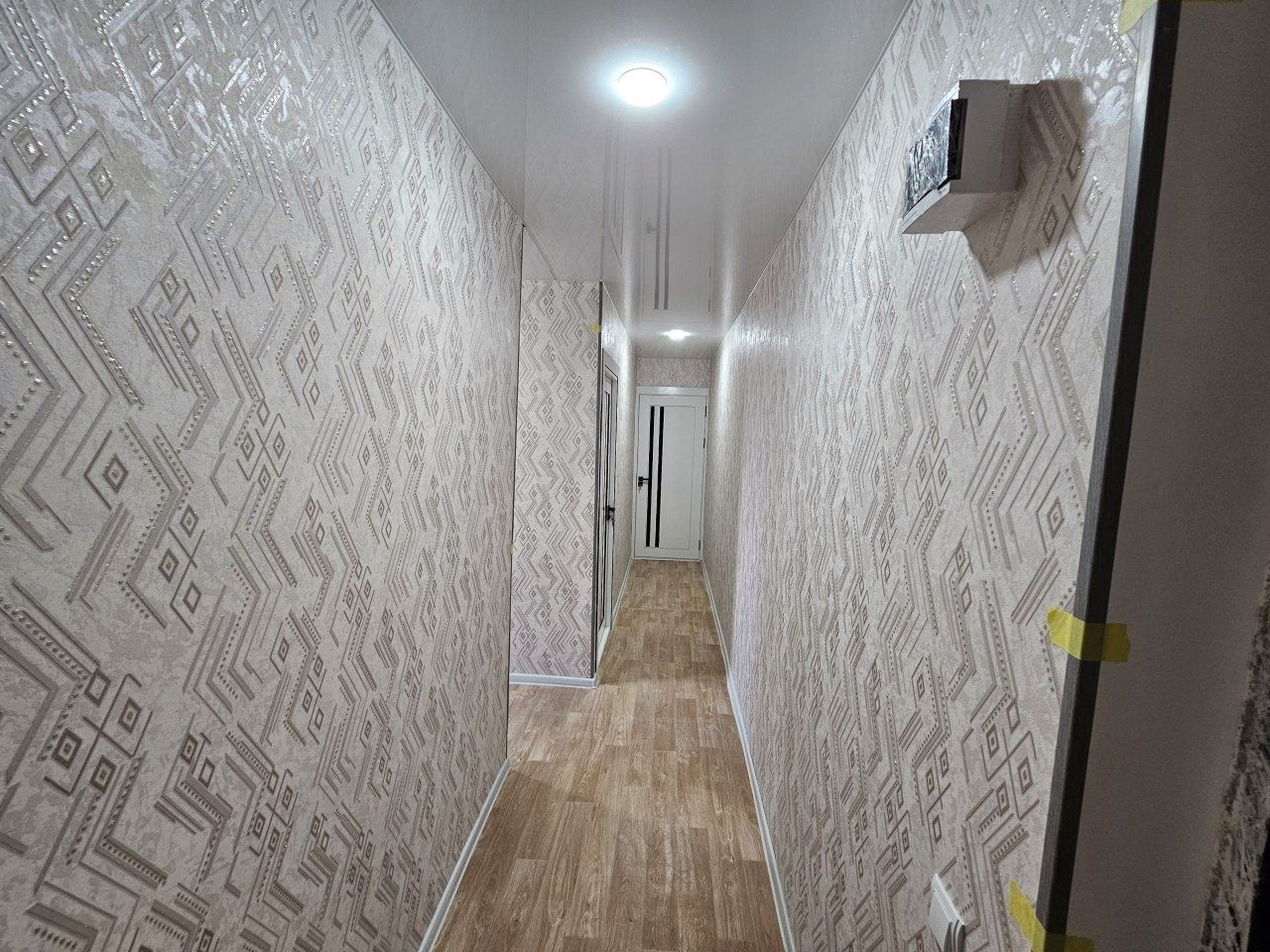 Продаётся 2х ком квартира на 4 этаже, ор:Горгаз, Чорбок ош марказ,Сити
