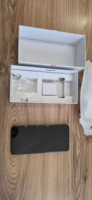 Смартфон /Телефон HUAWEI NOVA Y90 ОТЛИЧЕН