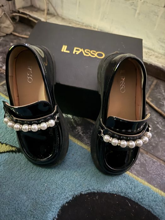 Pantofi eleganti