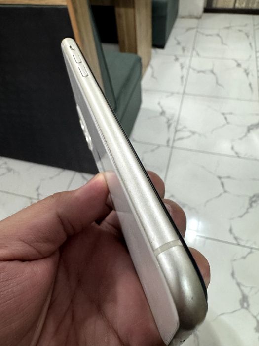 Iphone 11 holati zor
