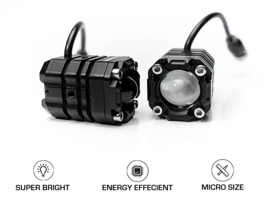 LED халоген с блиц ефект 3 цвята подходяща за АТВ , мотор