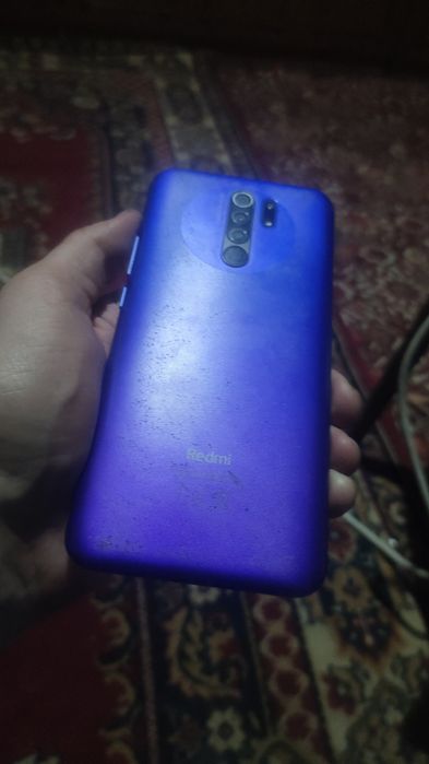 Продам редми 8 на 64/4