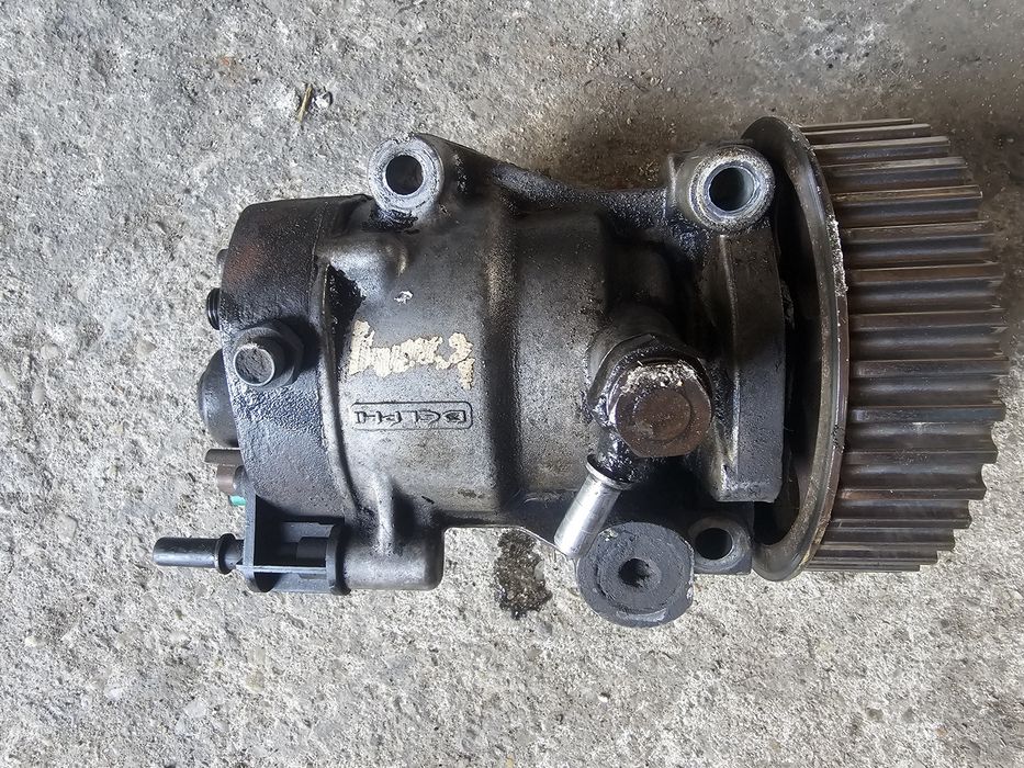 Pompa injectie / inalta Dacia Logan 1.5 dci an 2007, euro 4, 9303Z111B