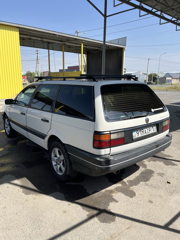 Пассат универсал 1992
