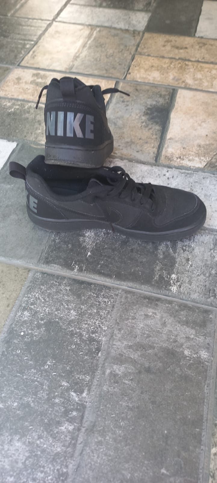 Adidasi NIKE in stare foarte buna