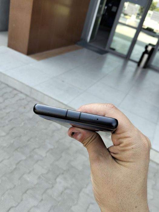 Google Pixel 7A, (Pixel buds bonus)