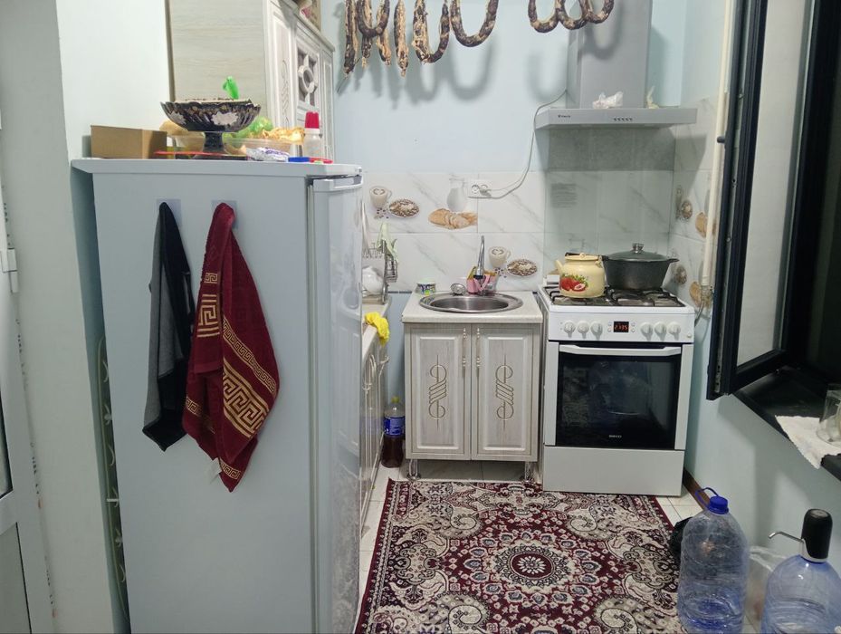 Uy sotiladi jihozlari bilan dakumetd muammo yoq suv gaz svet muammo yo