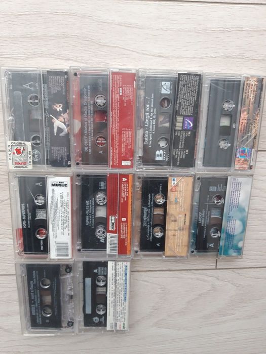 Casete audio cu muzică romaneasca anii 2000