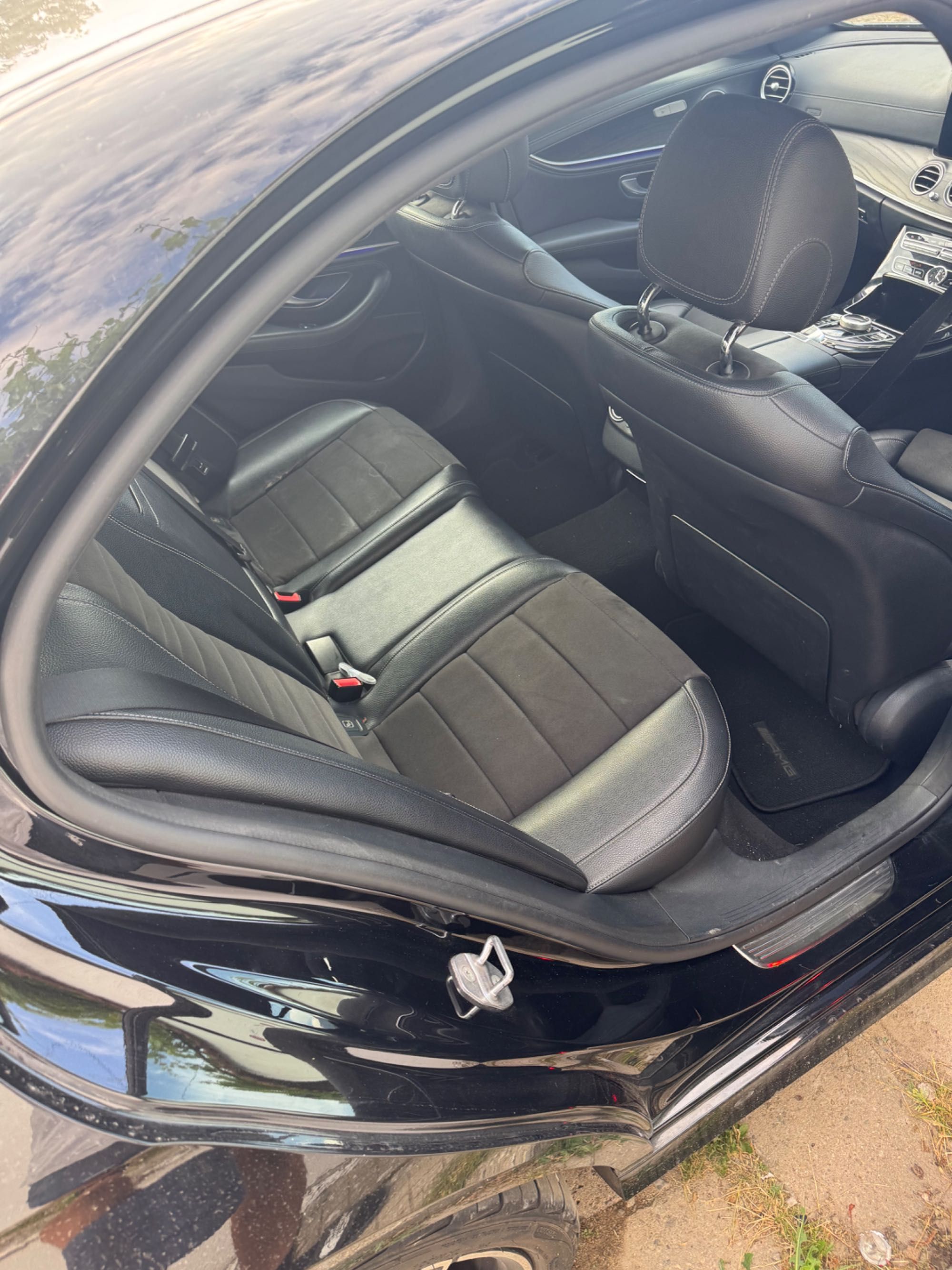 На Части Мерцедес W213 АМГ пакет