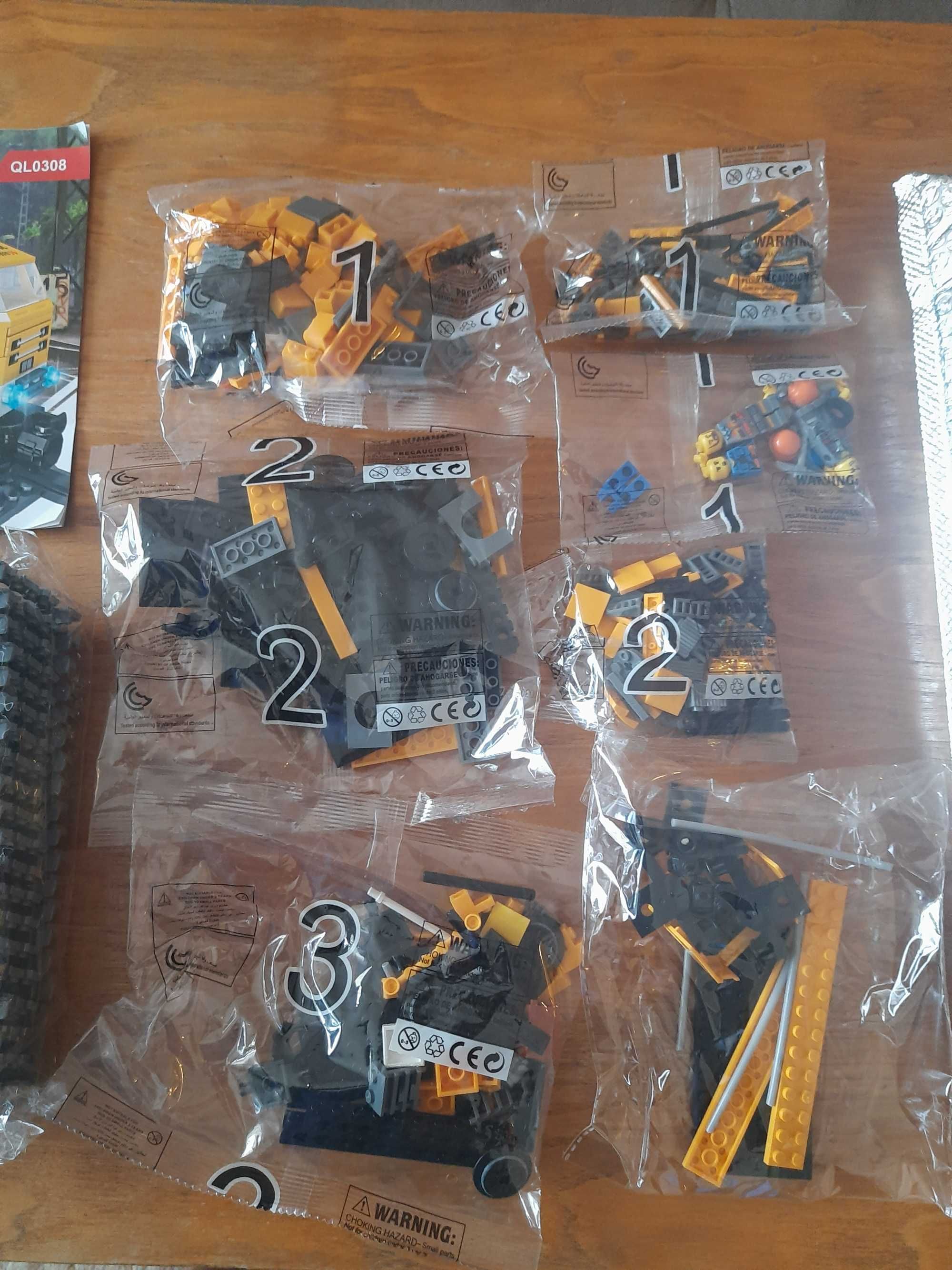 Комплект локомотив, вагон, релси, съвместим с LEGO  - нов