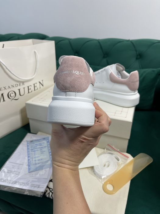 Adidasi Alexander McQueen piele naturala 100% Full Box colectie noua