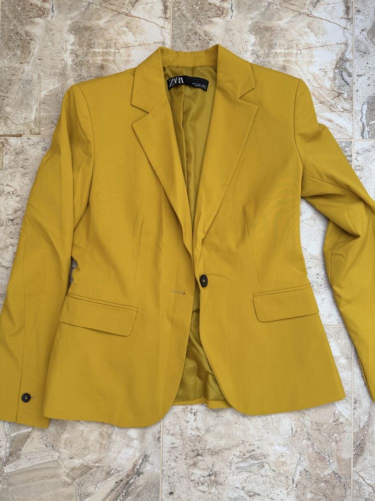 Риза и сако Zara