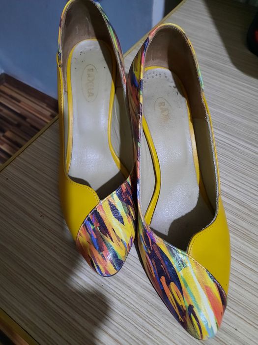 Vand pantofi dama