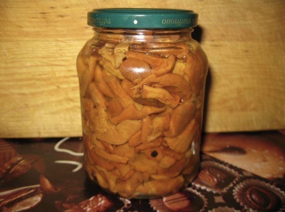 Грибы лисички маринованные