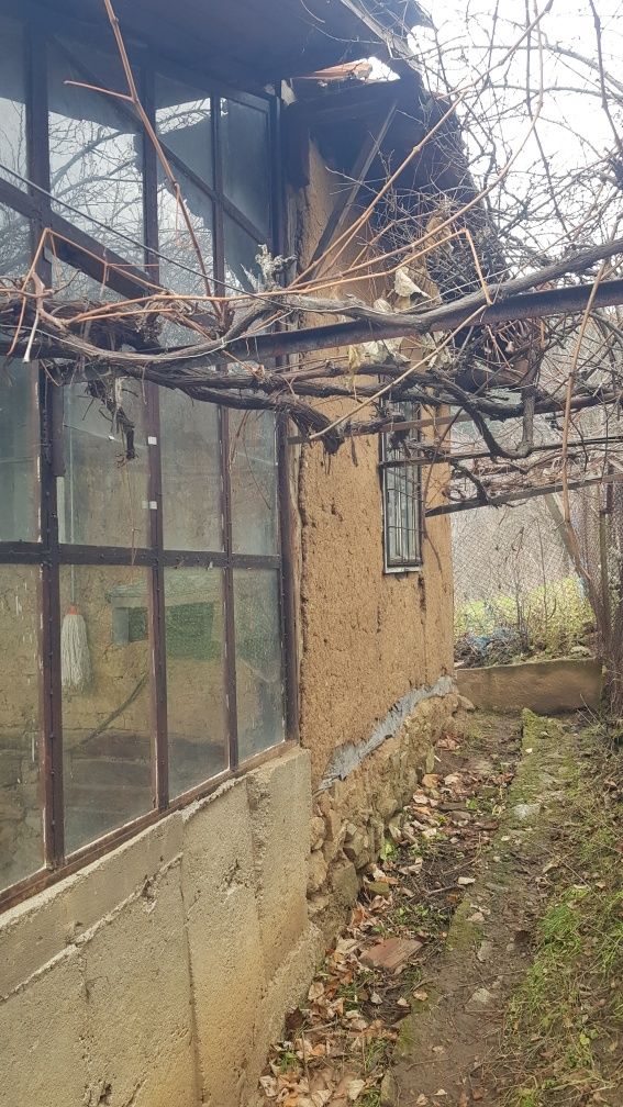 Продана къща в с.Сапарево общ.Сапарева