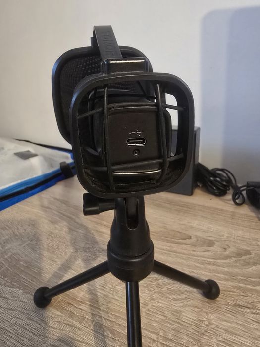 Microfon USB Tonor TC30, tip cardioid, condensator, cu suport și filtr