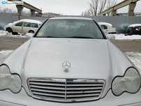 Grila de pe Capota Mercedes W203 Clasa C Class 2001 - 2007