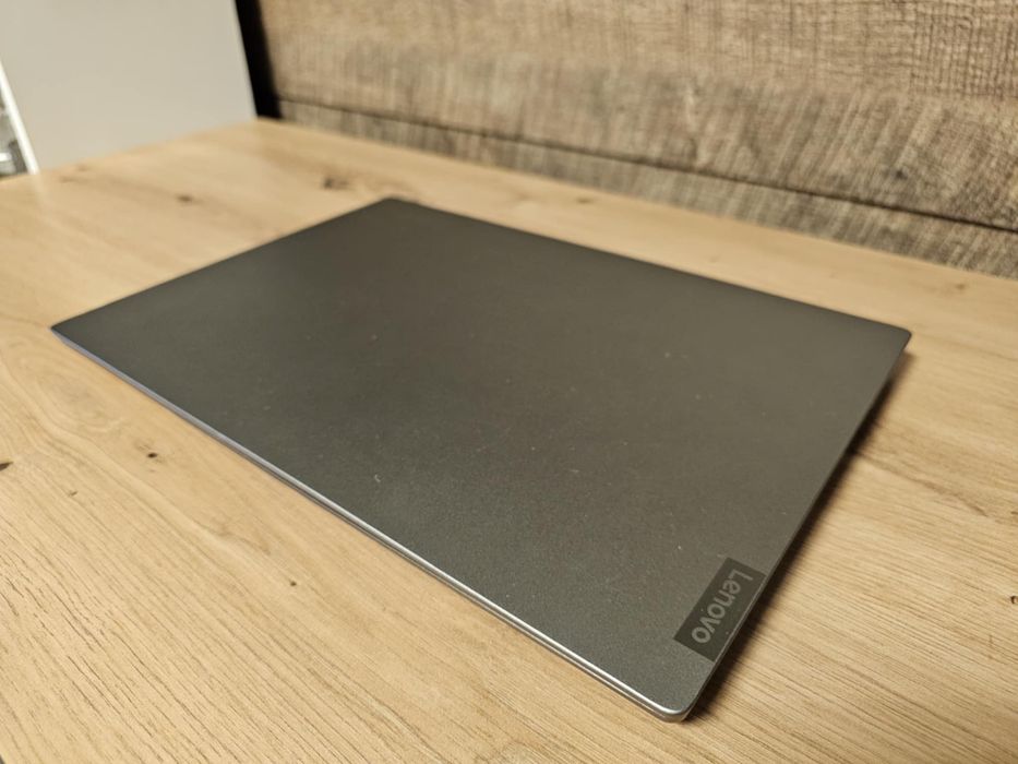 Lenovo ThinkBook 13s