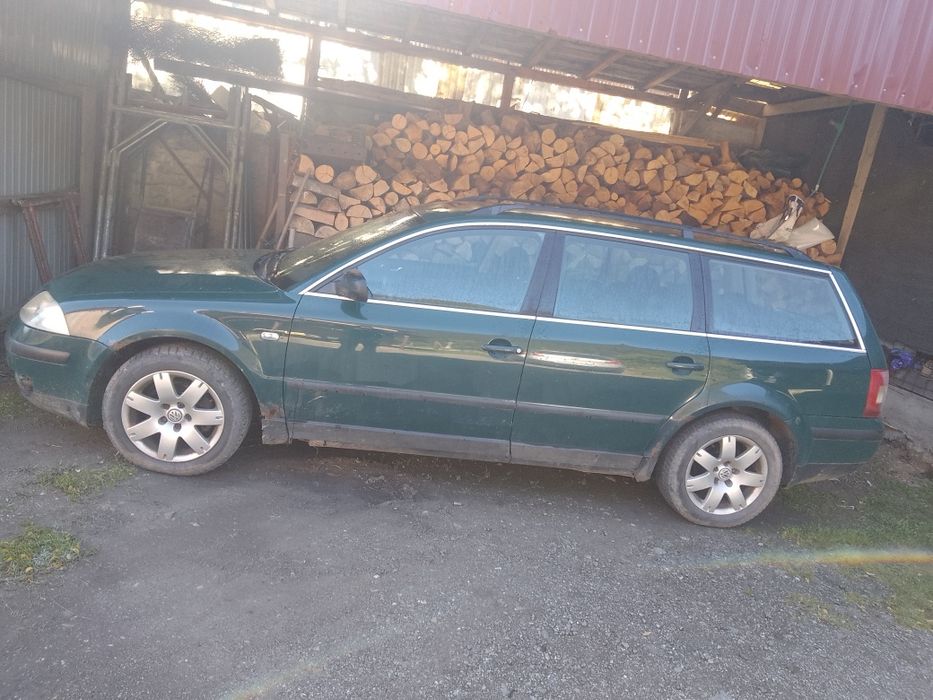 Vând Passat an 2000