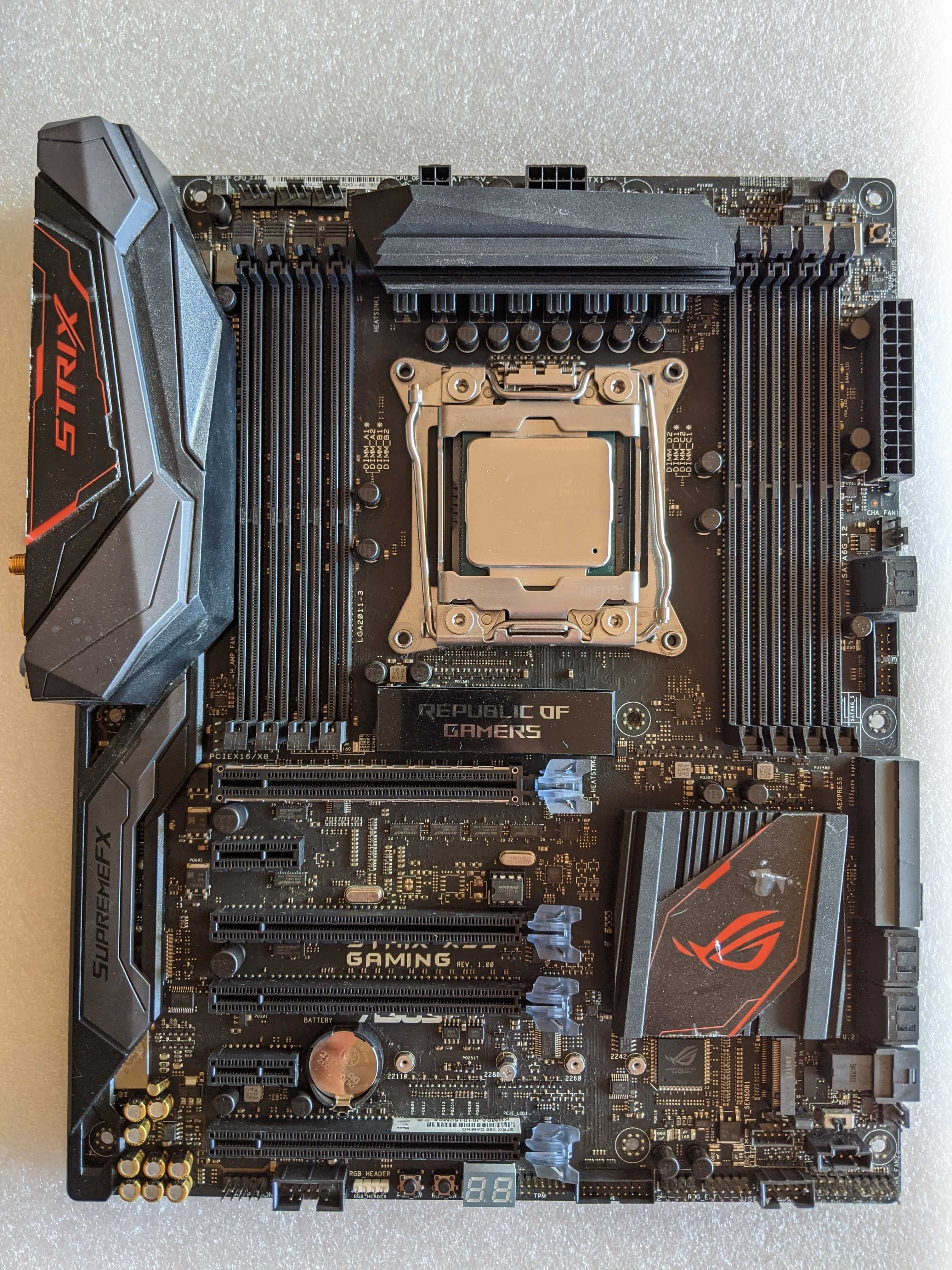 kit placa de baza ASUS ROG STRIX X99 Gaming + procesor Intel i7 5820K