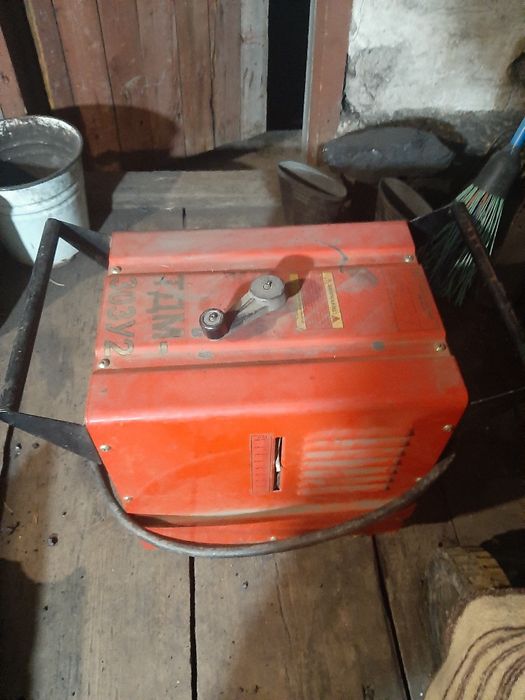 Сварочный аппарат. Отбойный молоток