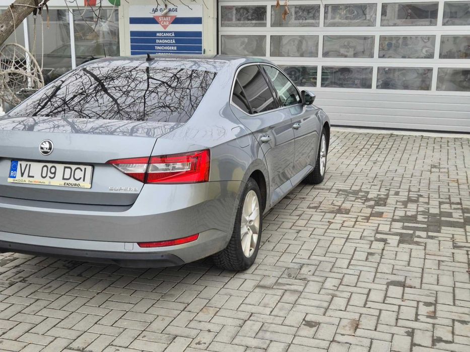 Skoda Superb 2.0 TDI DSG AMBITION