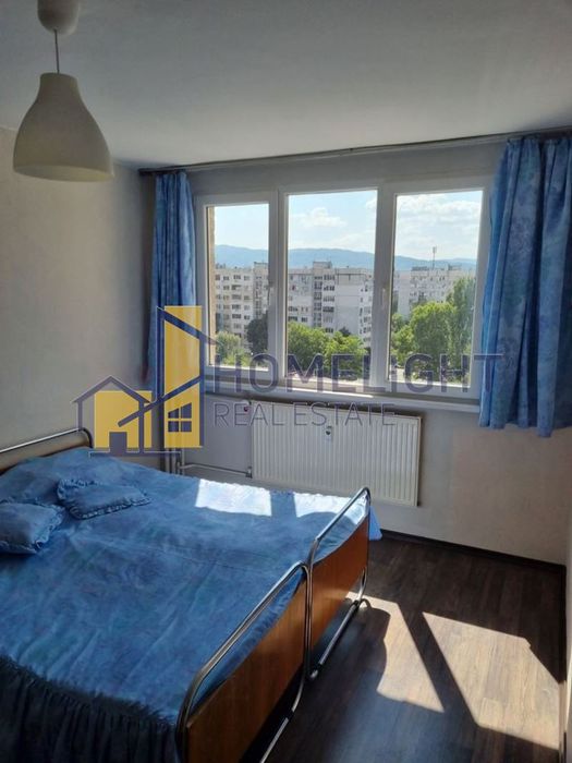 Двустаен апартамент в кв. Дружба 2