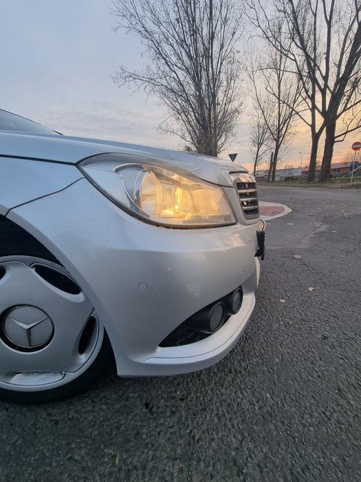 Mercedes-Benz c200