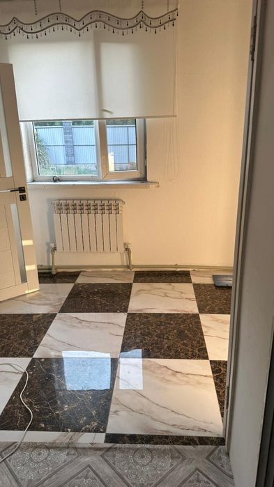 Продам дом, 4 комнаты, 137 кв метров, участок 8 соток