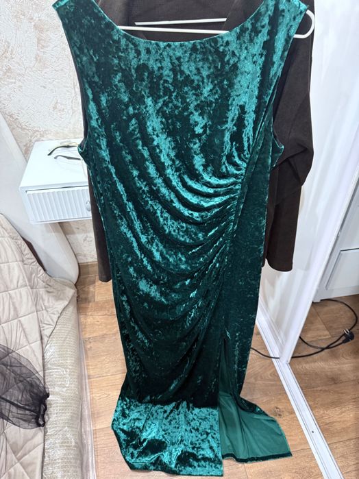 Продаю женскую одежду