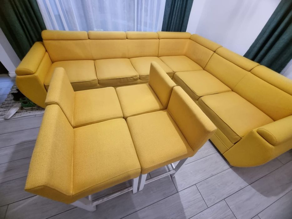 Coltar fix + 4 scaune asortate pentru insula