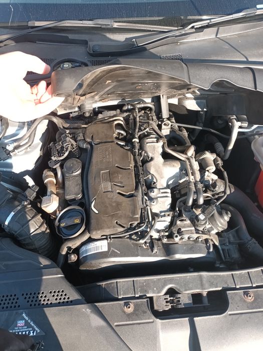 Motor audi a4 a5  2.0 tdi caga  cu injectie  termostat pe blocpe el