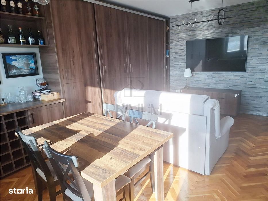 ULTRACENTRAL - 3 cam - Spatios - Decomandat - Terasa - Renovata - Etaj