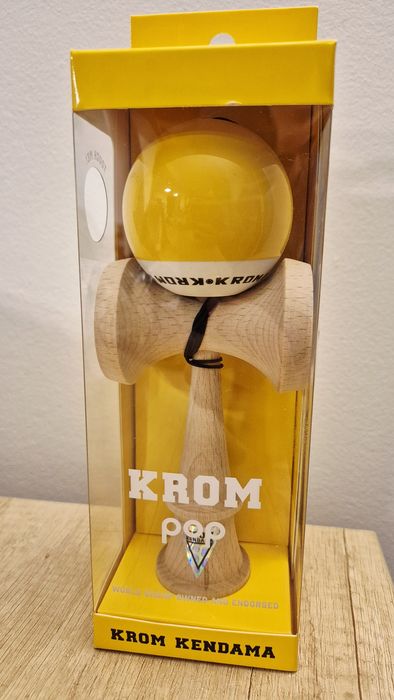 Kendama Krom Pop Lol Yellow