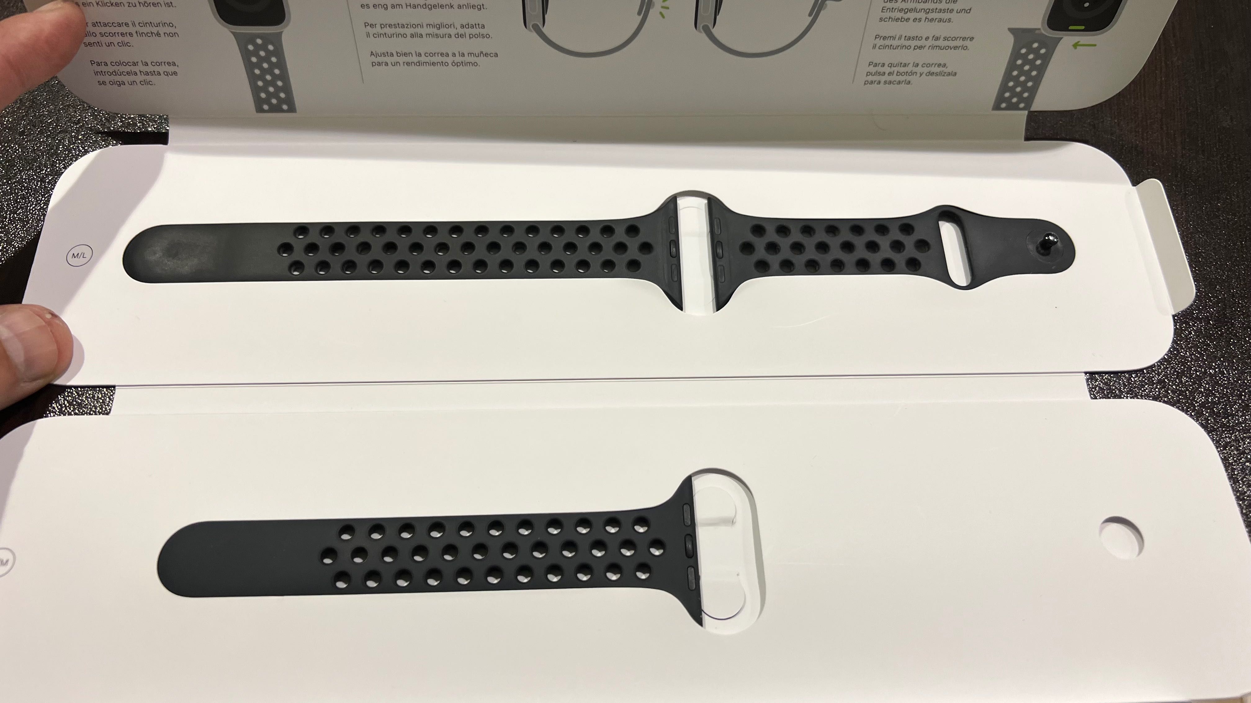 Продавам Apple Watch Series 7 45mm комплект с каишки на Apple