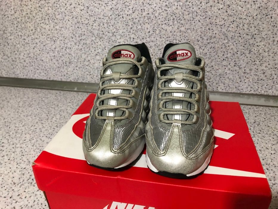 ОРИГИНАЛНИ *** Nike Air Max 95 QS GS 'Metallic Silver Bullet' Red