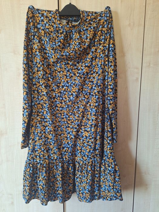 Актуална рокля със животински принт