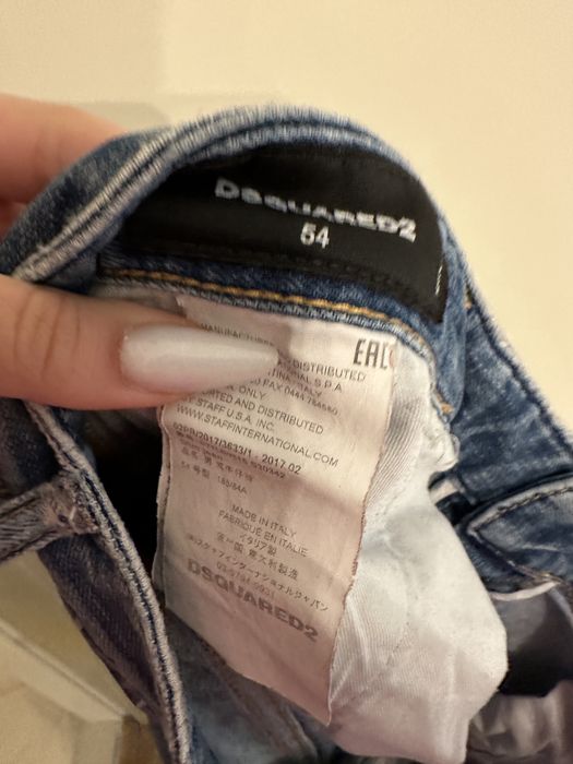 Super oferta !! Blugi de firma dsquared originali + cadou tricou